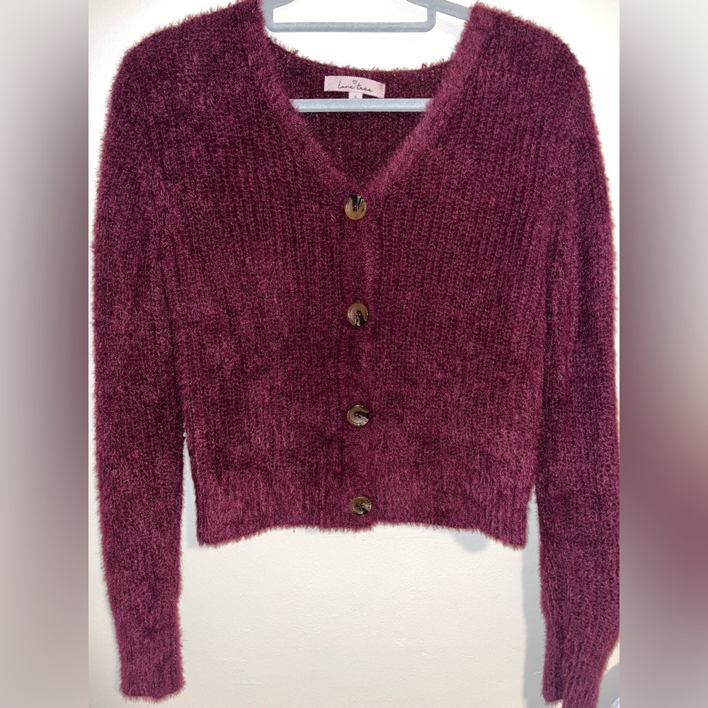 Fuzzy Button-Down Swester